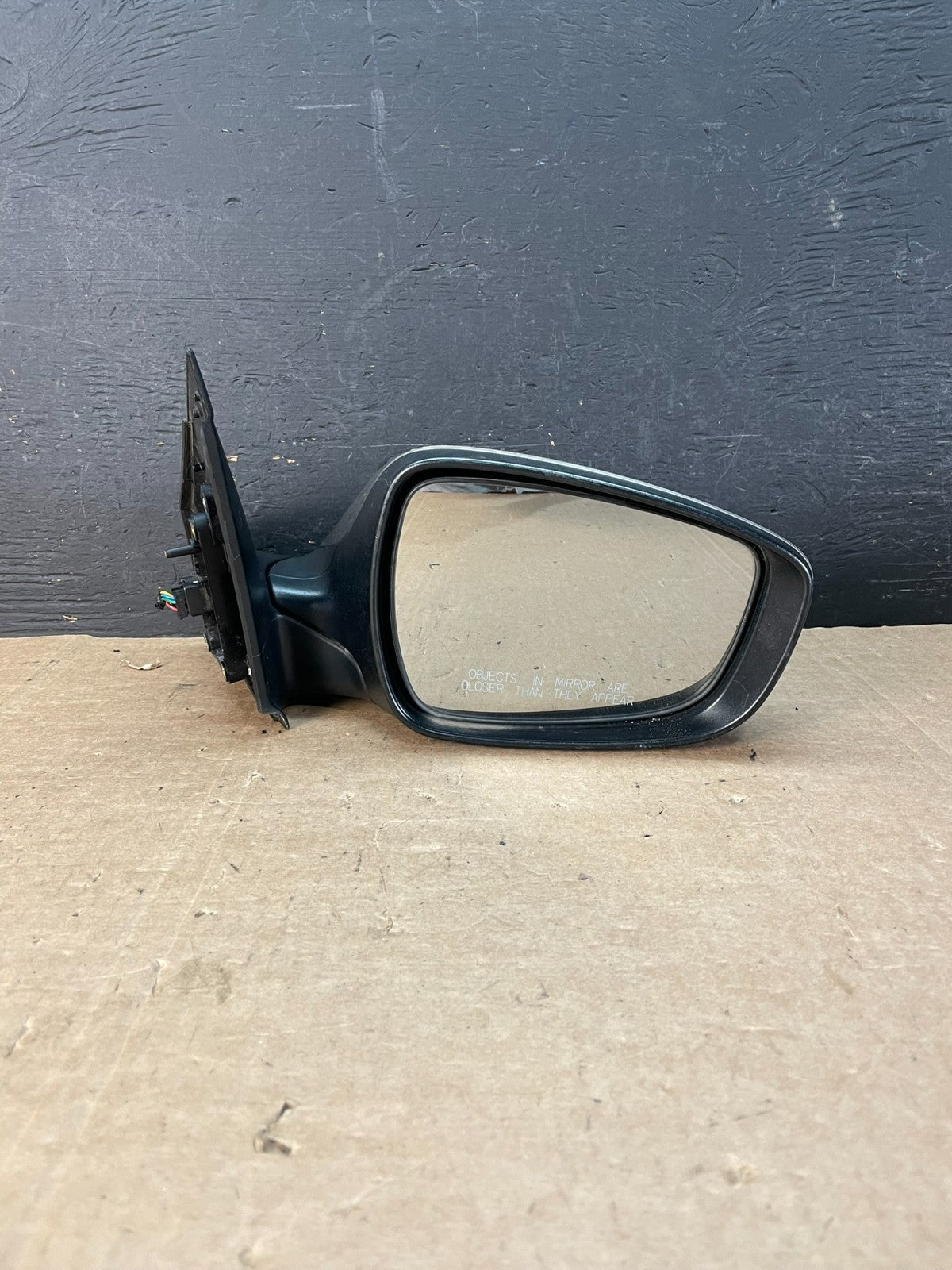 2012 to 2017 Hyundai Accent Right Passenger Side View Door Mirror AE8509 DW7