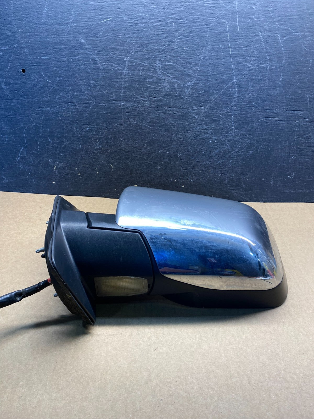 2008 to 2015 Nissan Armada Left Driver Side Turn Signal Mirror AG7165 DW3