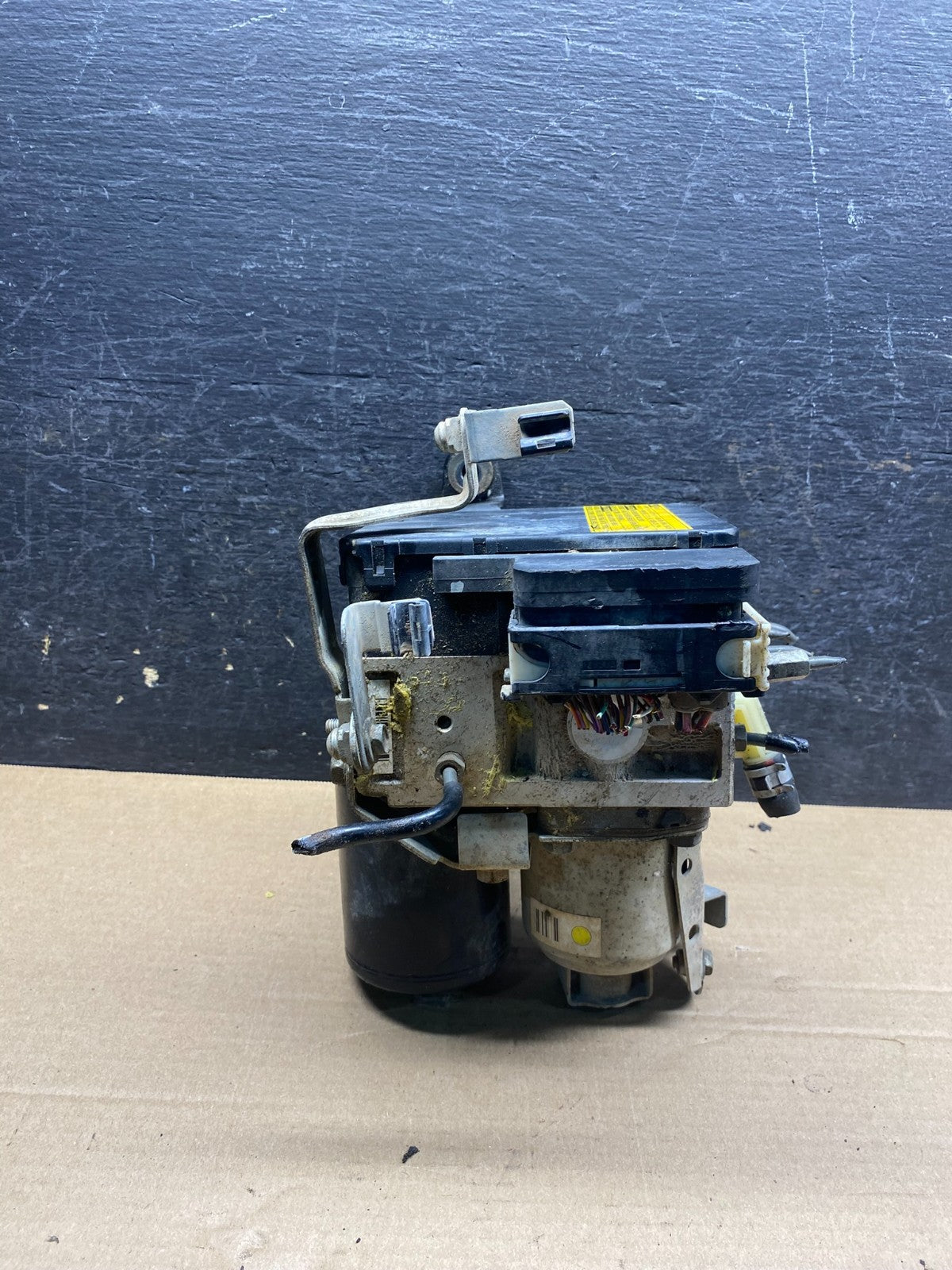 2004 - 2009 Toyota Prius ABS Brake Pump Anti Lock Module AI7488 DG4