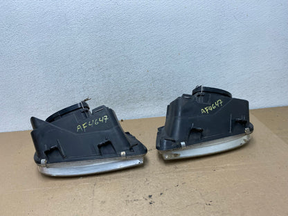 2002 to 2004 Volkswagen Jetta Left+Right Headlights AF4647 LK7