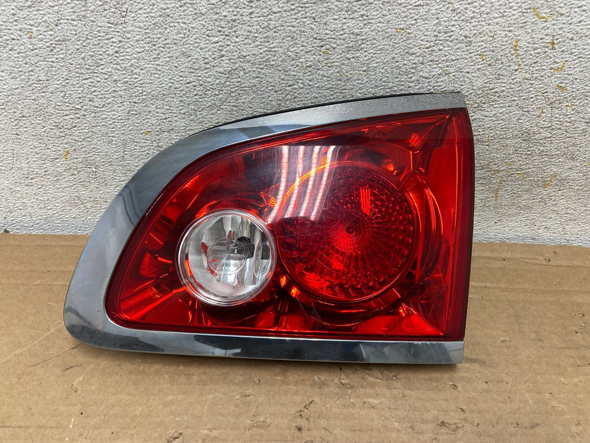 2008-2012 Buick Enclave Right Passenger Rh Inner Tail Light AH9025 LK0