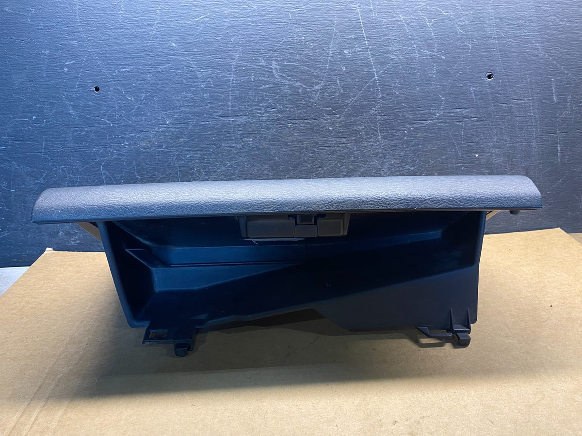 2002-2005 Dodge Ram 1500 Front Right Passenger RH Storage Glove Box ah6971 DG3