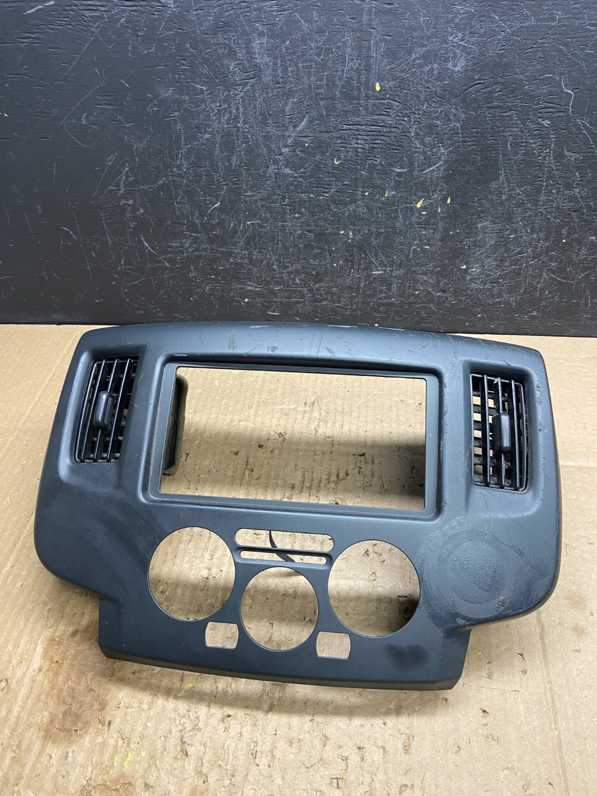 2013-2021 Nissan NV200 Center Console Radio Climate Control Air Vent AD1967 DG0