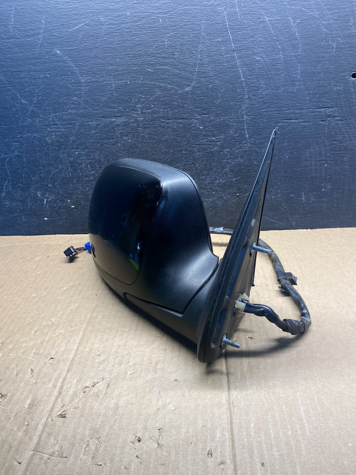 2003-2006 Chevrolet Tahoe Right Passenger Turn Signal View Door Mirror AG1711 DG2