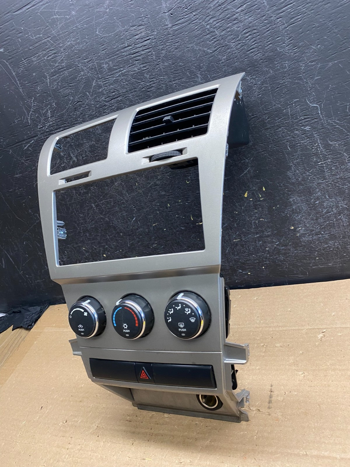 2008 2010 Dodge Avenger Center Dash A/C AC Climate Control Bezel Trim ag6441 DG1