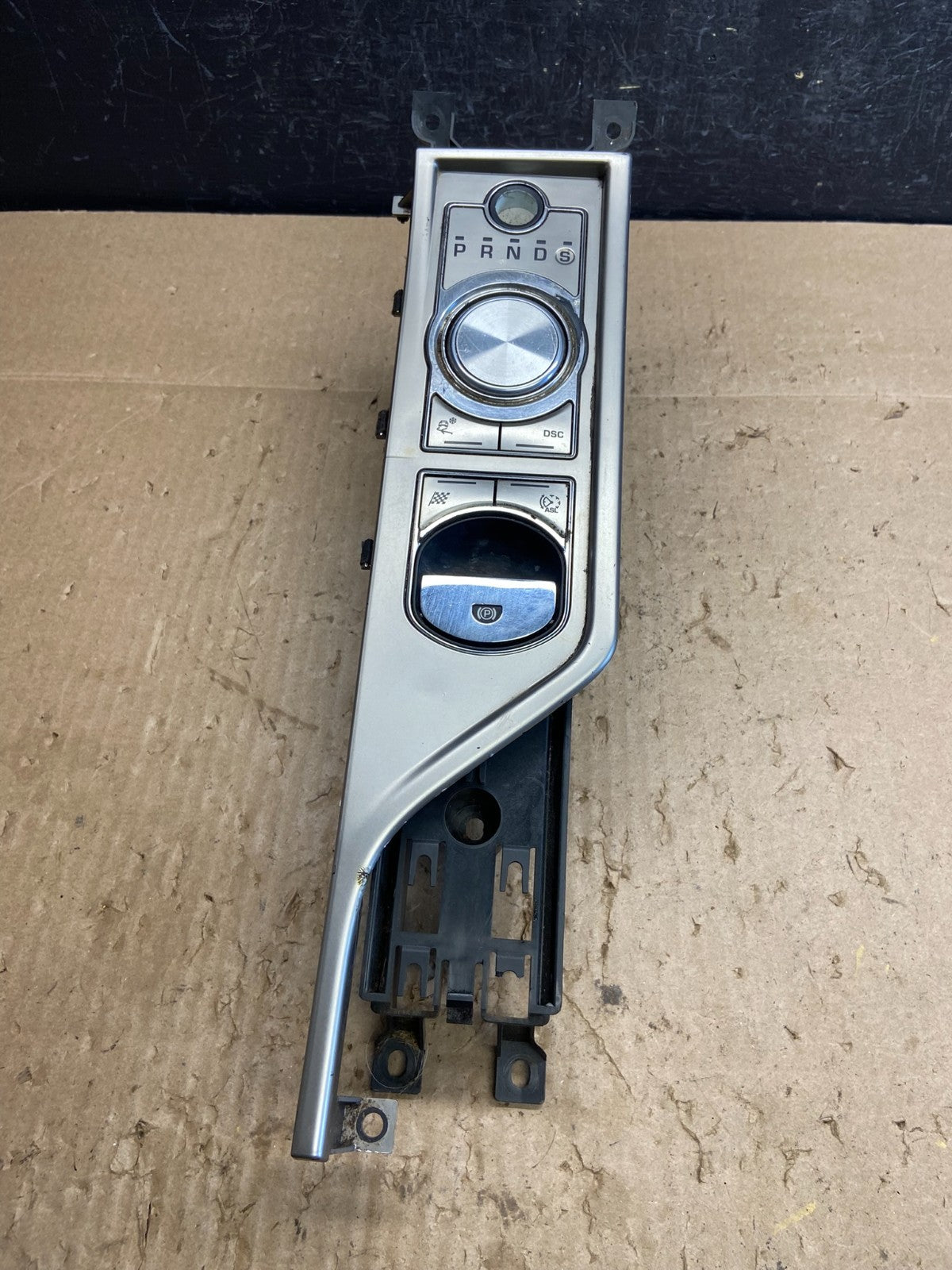 2009 - 2011 Jaguar XF Gear Shifter Selector Control Panel Knob AC9224 DG0