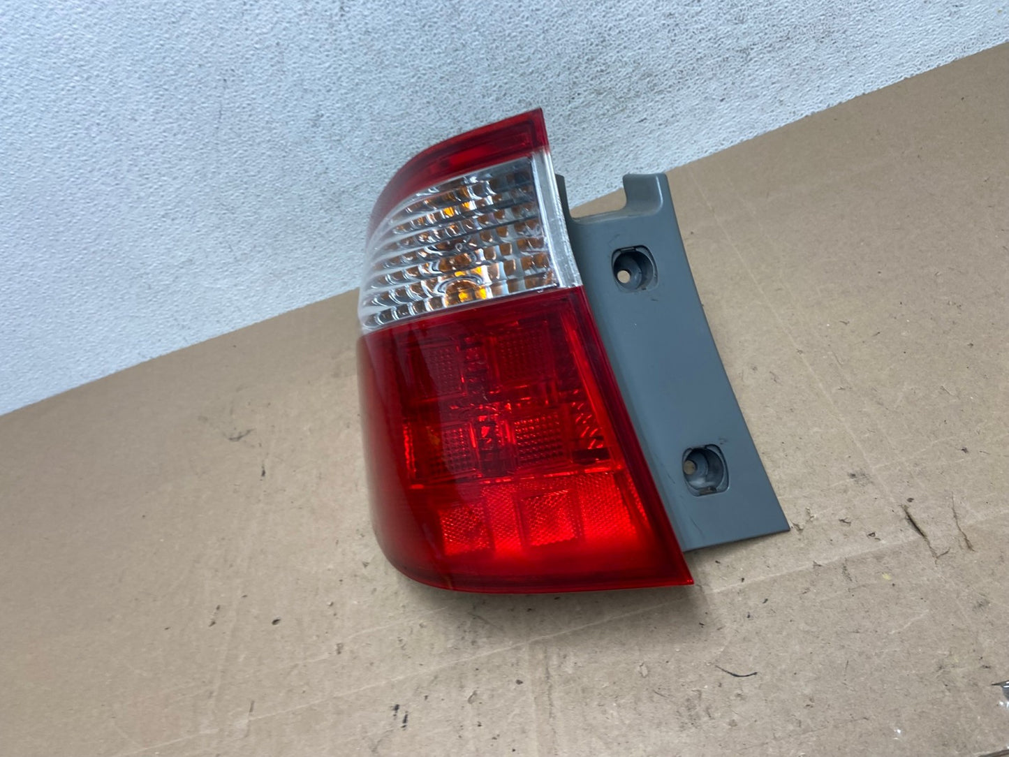 2005 2006 2007 Honda Odyssey Left Driver LH Side Tail Light AE6059 LK1
