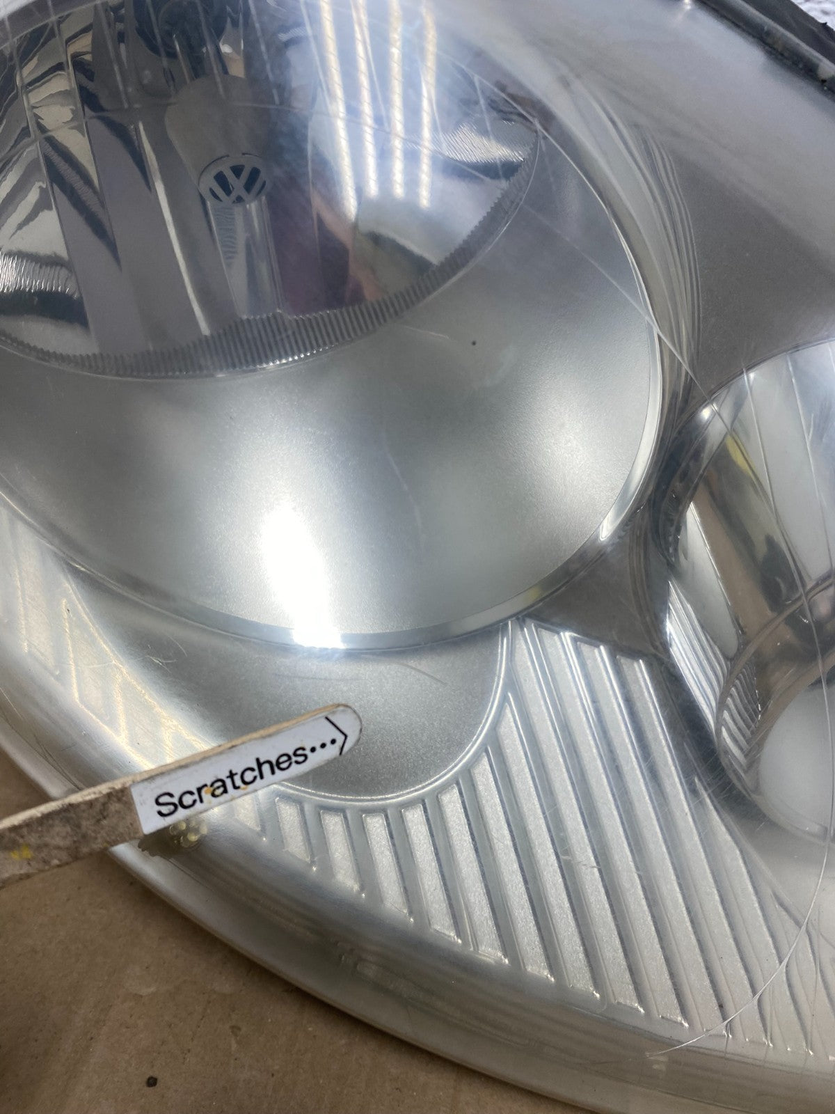 2005 - 2010 Volkswagen Jetta Right Passenger RH Side Headlight Halogen AB8028 DW3