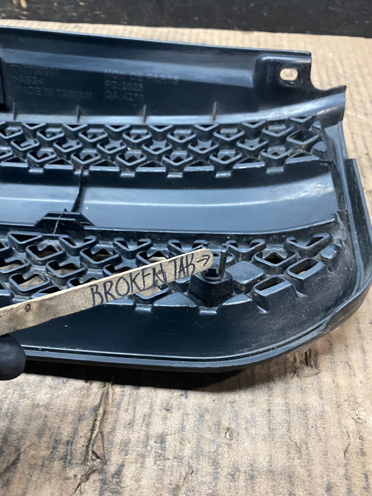 2004 2005 Toyota RAV4 Front Upper Grill Grille N2032 DG Aftermarket12