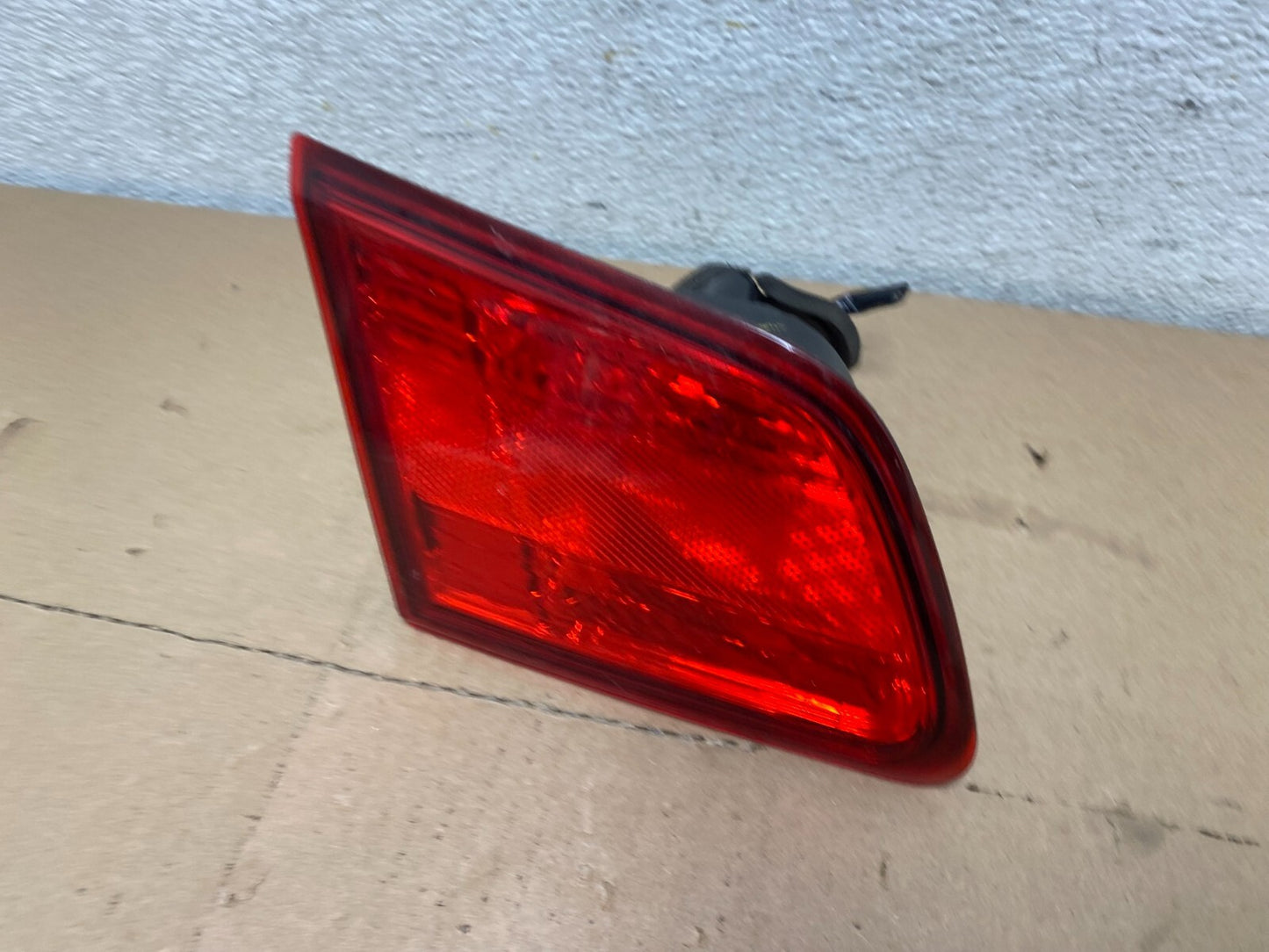2010-2014 Subaru Legacy Left Driver LH Side Tail Light Inner OEM I9543 DW1