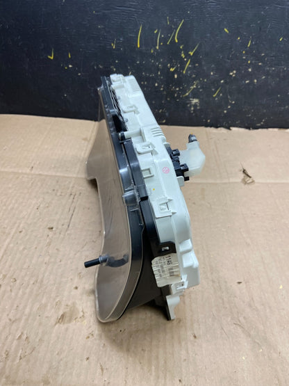 2011 Ford E150 VAN Gauge Speedometer Cluster OEM Y2485 DG3