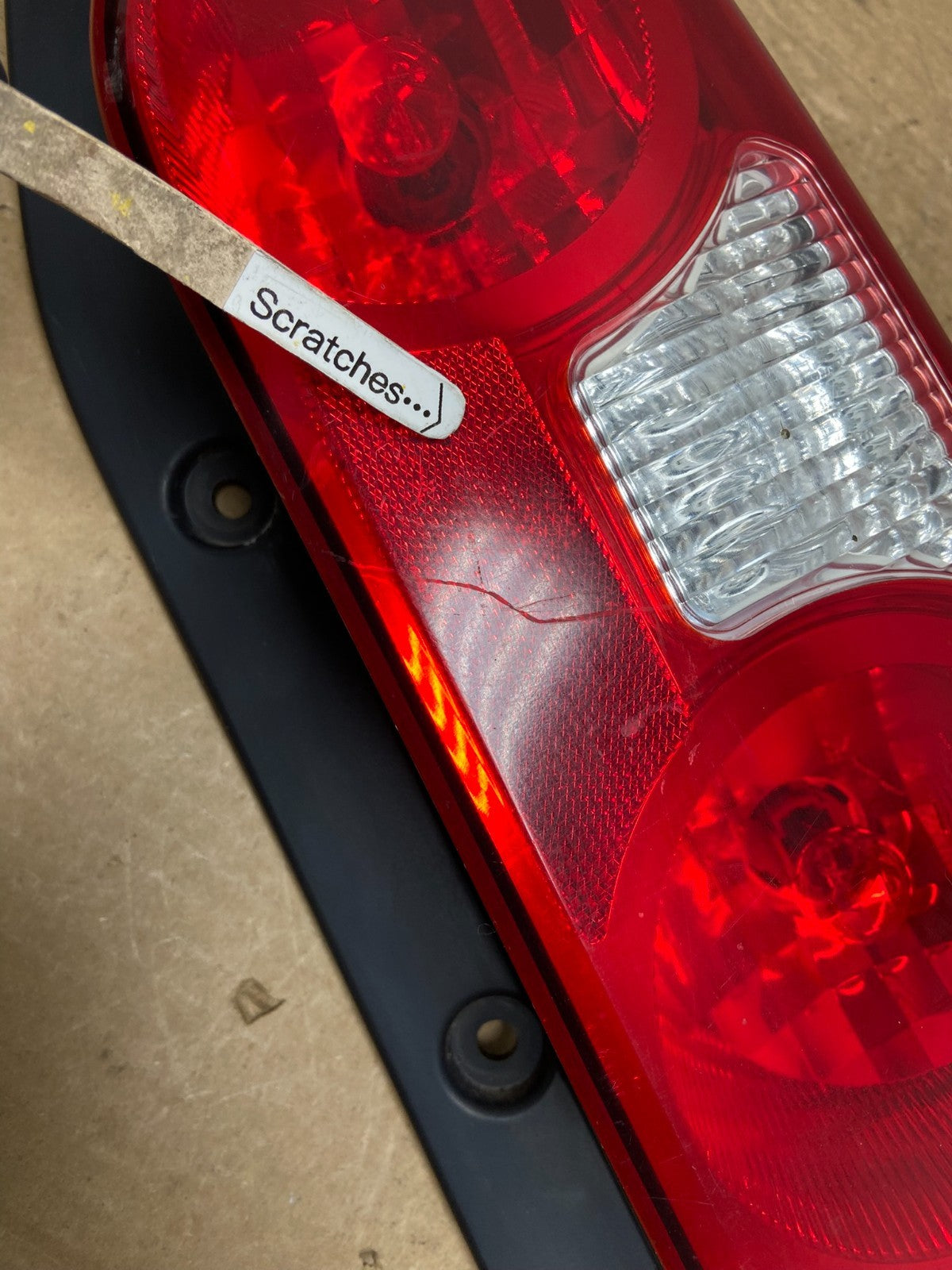 2005 to 2015 Nissan Xterra Right Passenger Rh Side Tail light AB4749 LK3