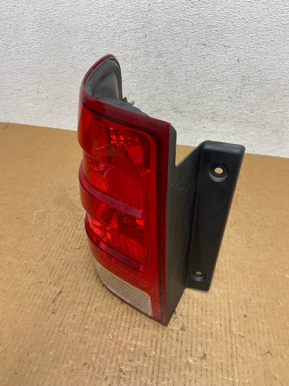 2003 2004 2005 2006 Ford Expedition Left Driver Lh Tail light AE0520 LK1