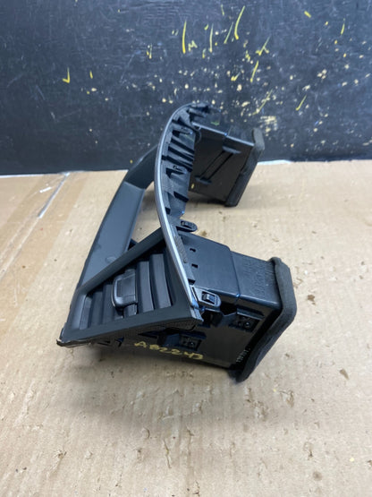 2013-2015 Infiniti JX35 QX60 Dash Center Screen Radio Display Bezel AB2243 DG2