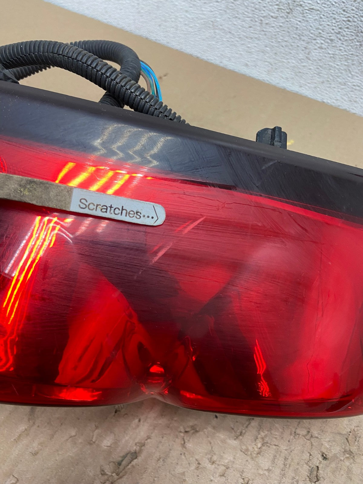 2003-2006 Chevrolet Silverado Left + Right Side Tail lights AE8846 LK3