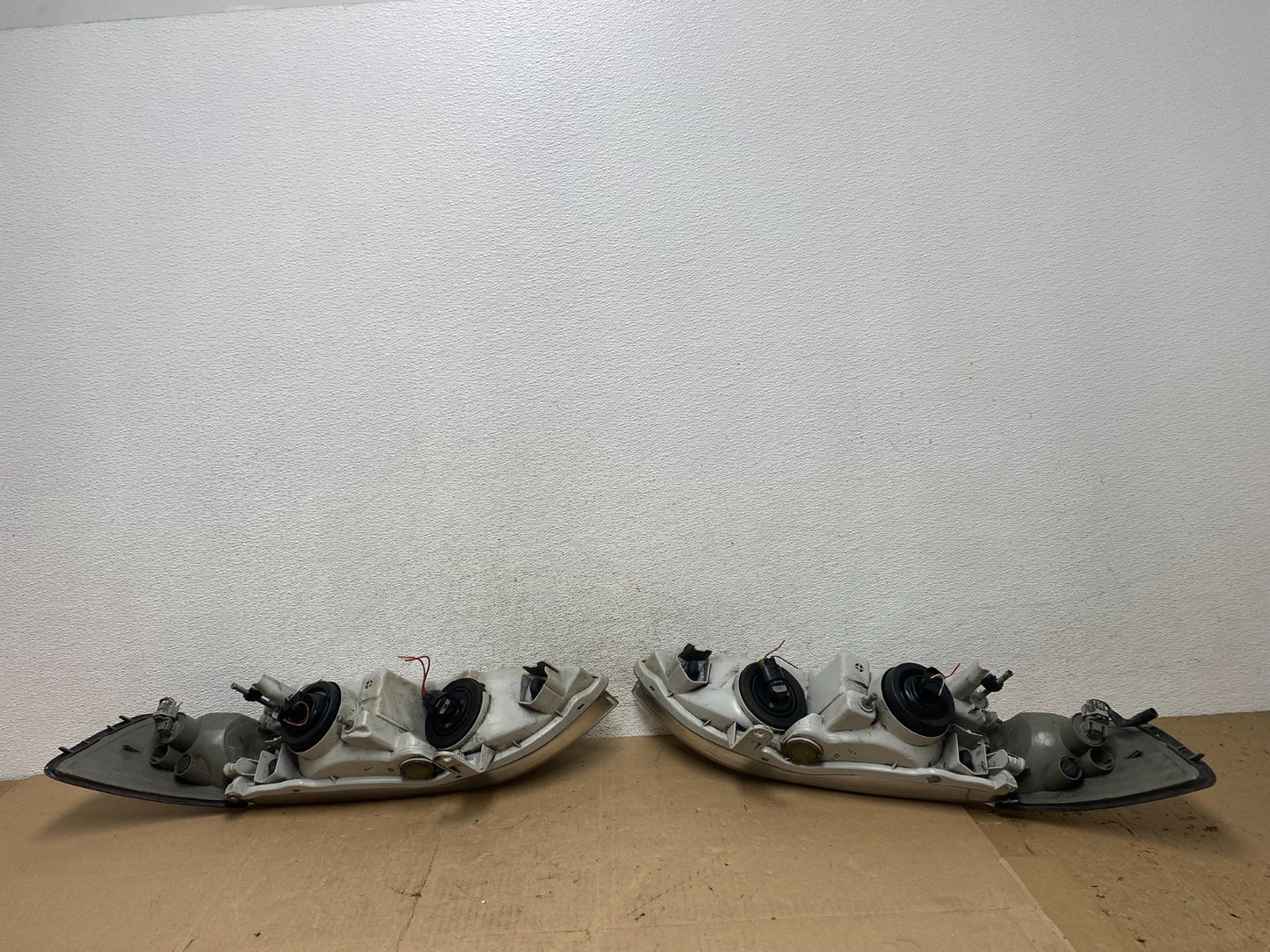 1997-2001 Lexus Es300 Left+Right Headlights Halogen AE6866 DW6