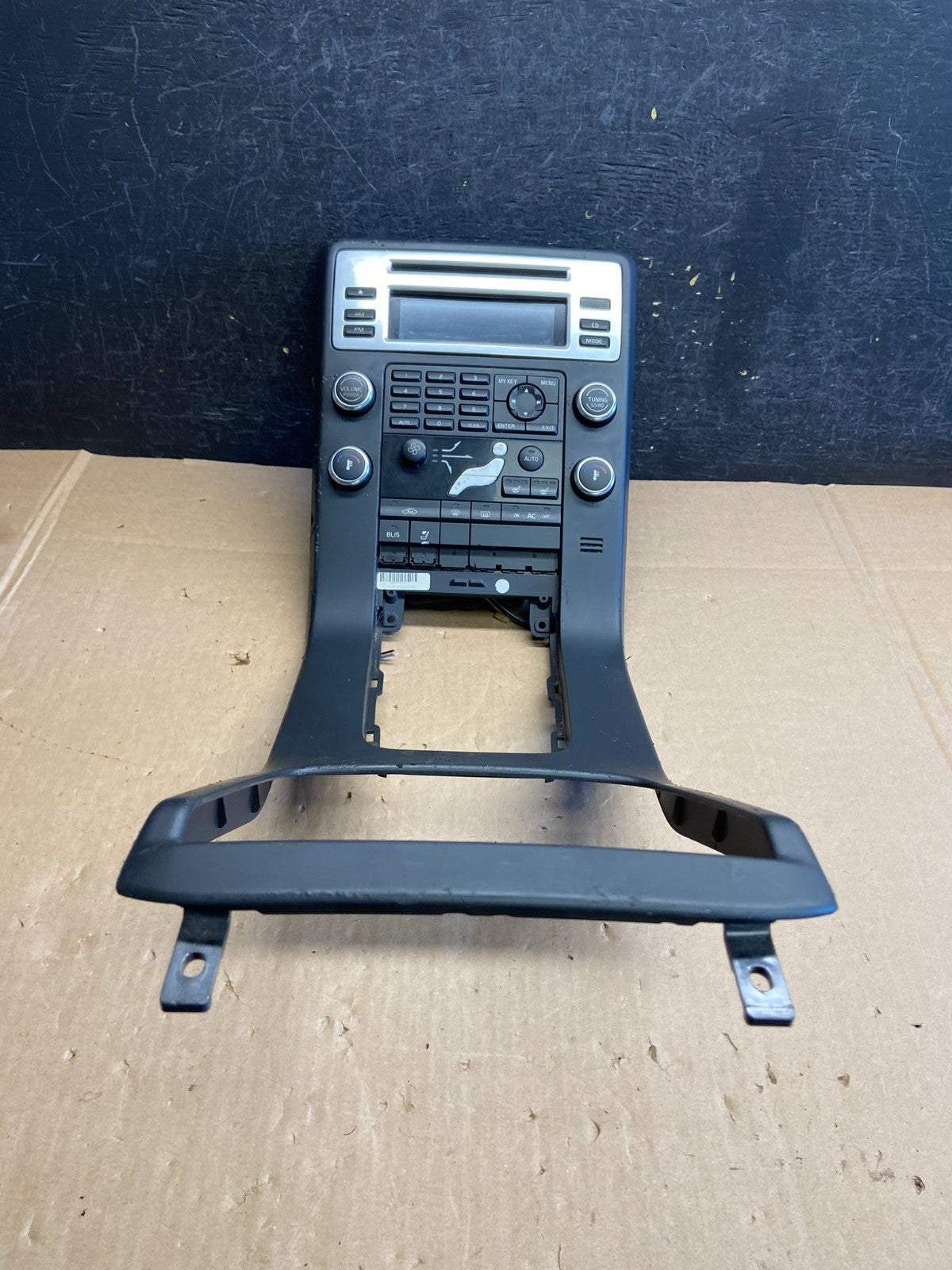 2008-2011 Volvo S80 XC70 Climate Control Radio Bezel Panel Trim AI6334 DW0