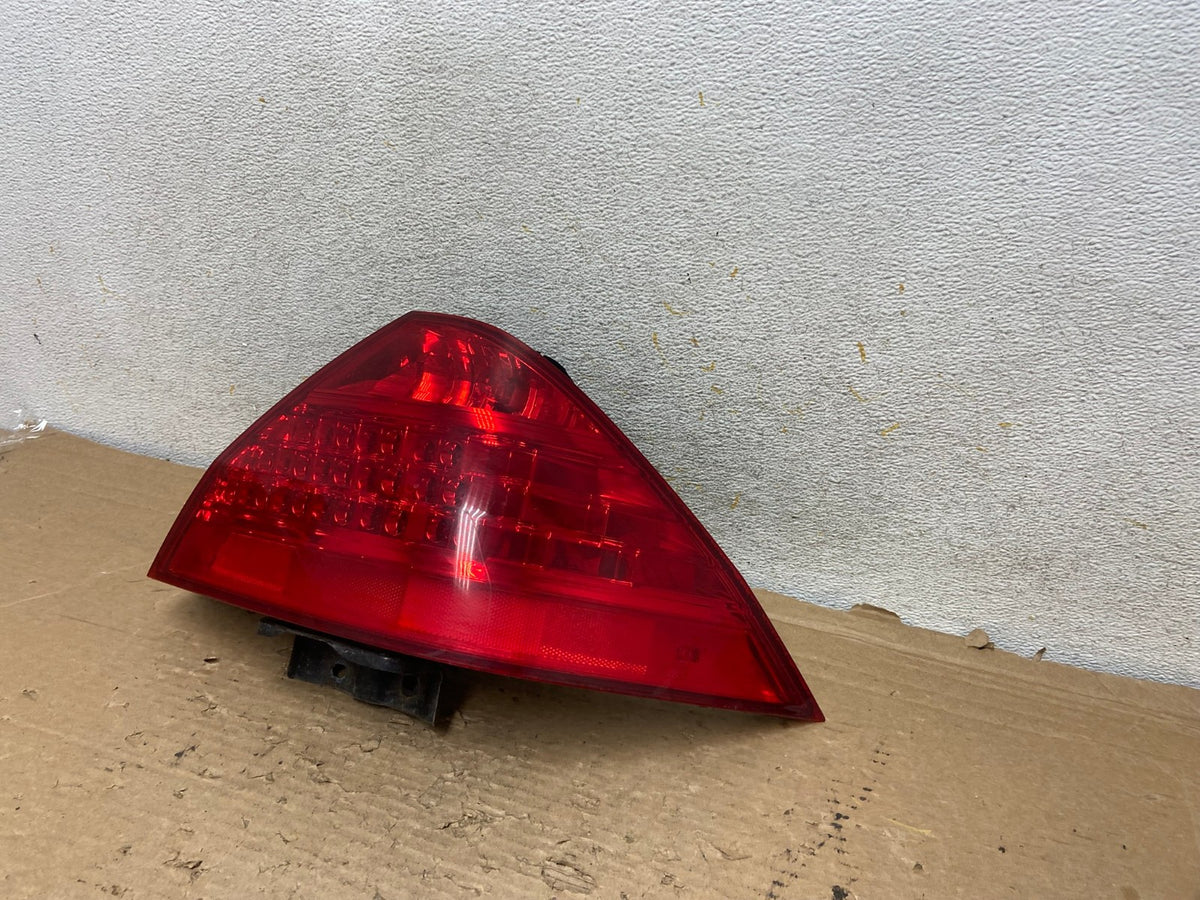 2006 - 2007 Honda Accord Right Passenger Side Tail light AH9290 LK2
