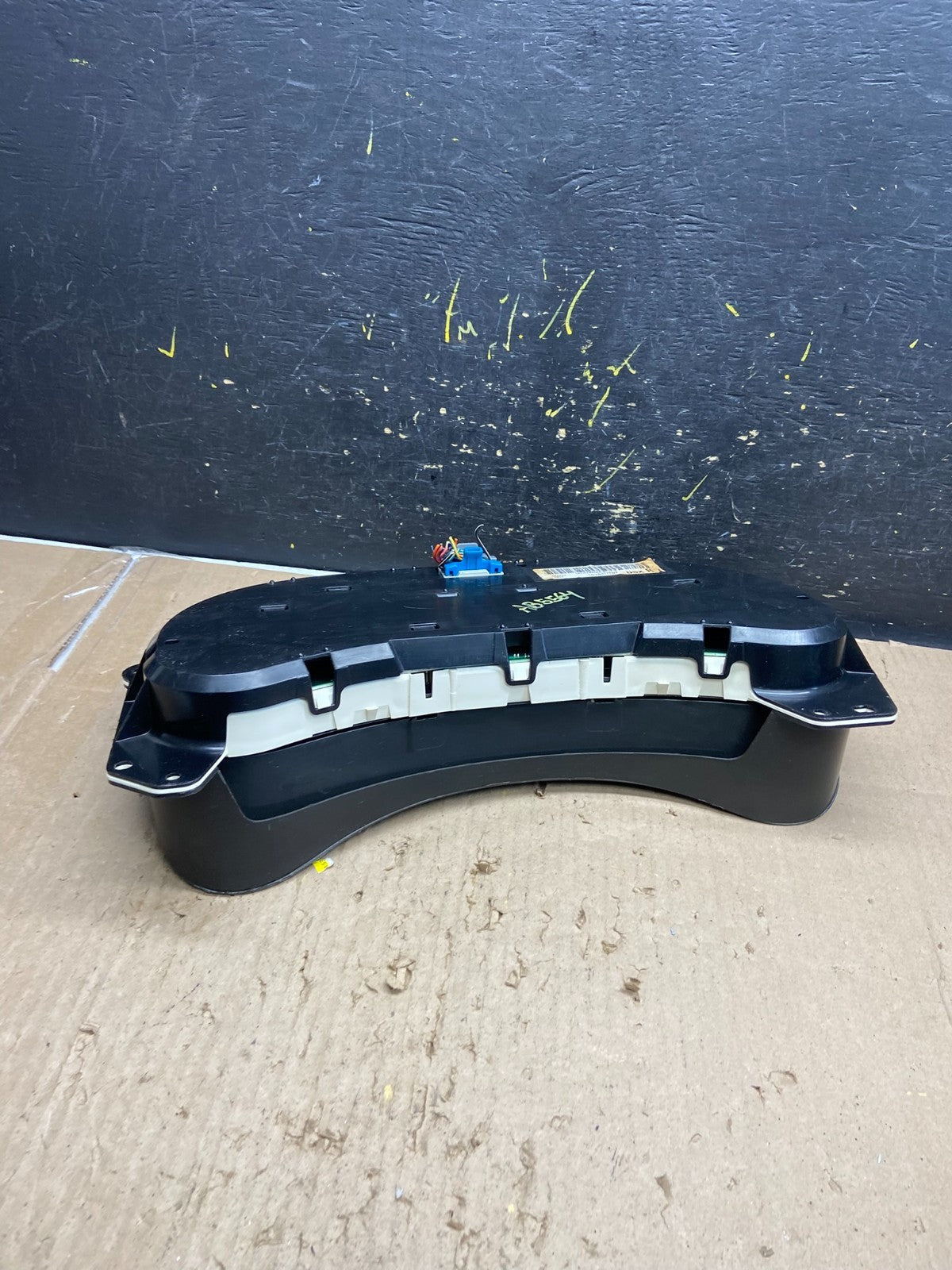 2003 to 2006 Chevrolet Silverado Yukon Cluster Gauge Speedometer  AB5564 DG4
