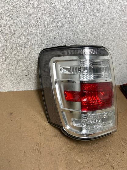 2008 2009 2010 2011 Mercury Mariner Left Driver Lh Side Tail Light AD7813 LK2