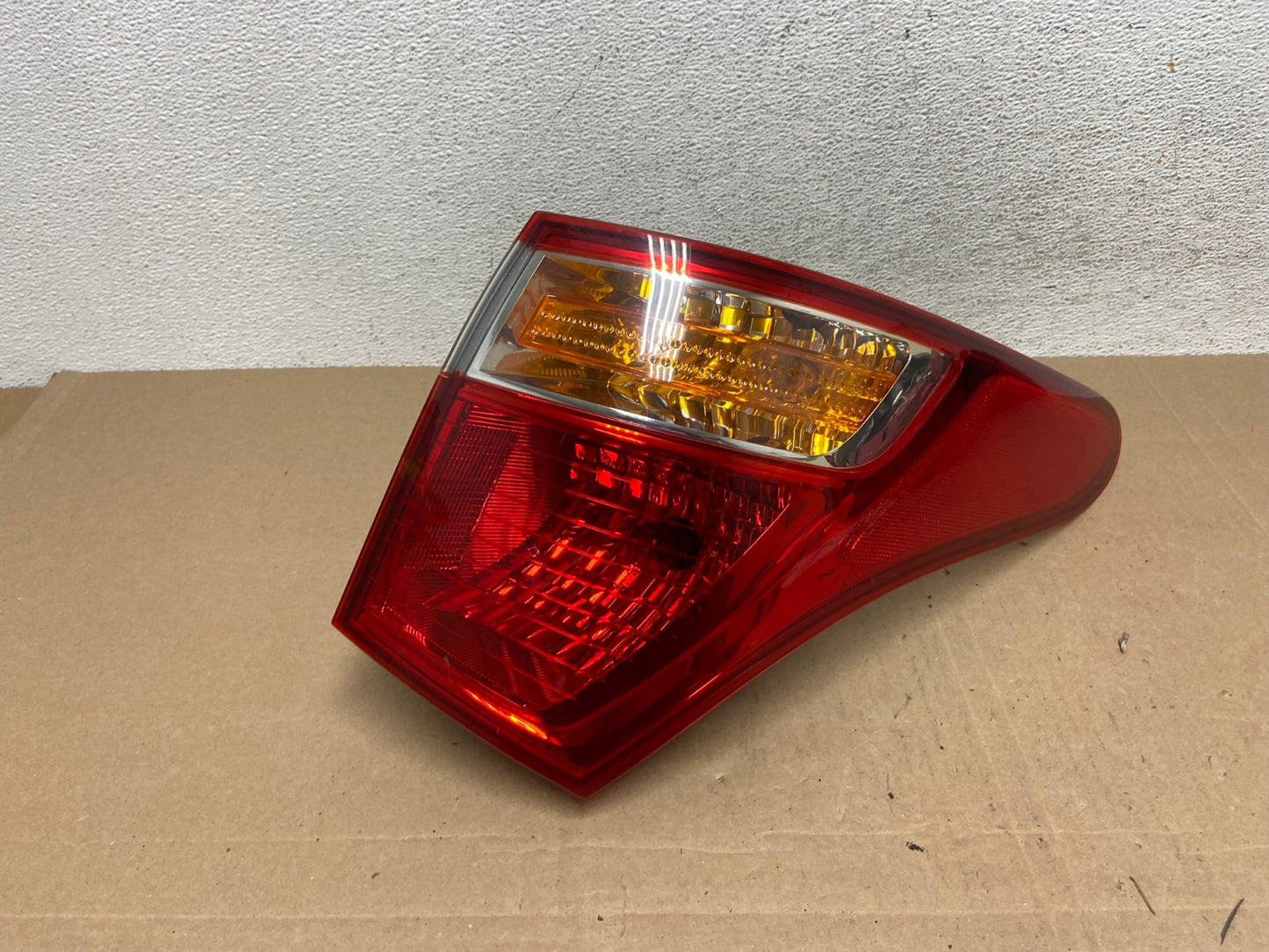 2007 to 2012 Hyundai Veracruz Tail Light Right Passenger RH AE4938 LK0