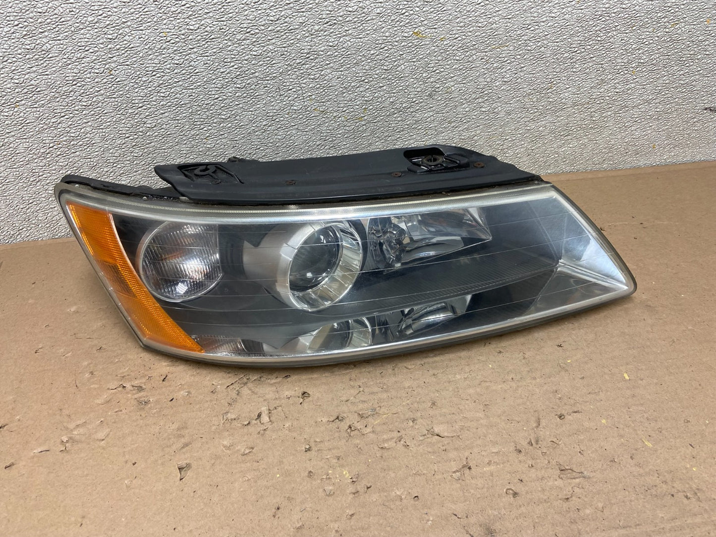 2006-2008 Hyundai Sonata Right Passenger Rh Side Headlight Halogen Oem AB0227 DW0