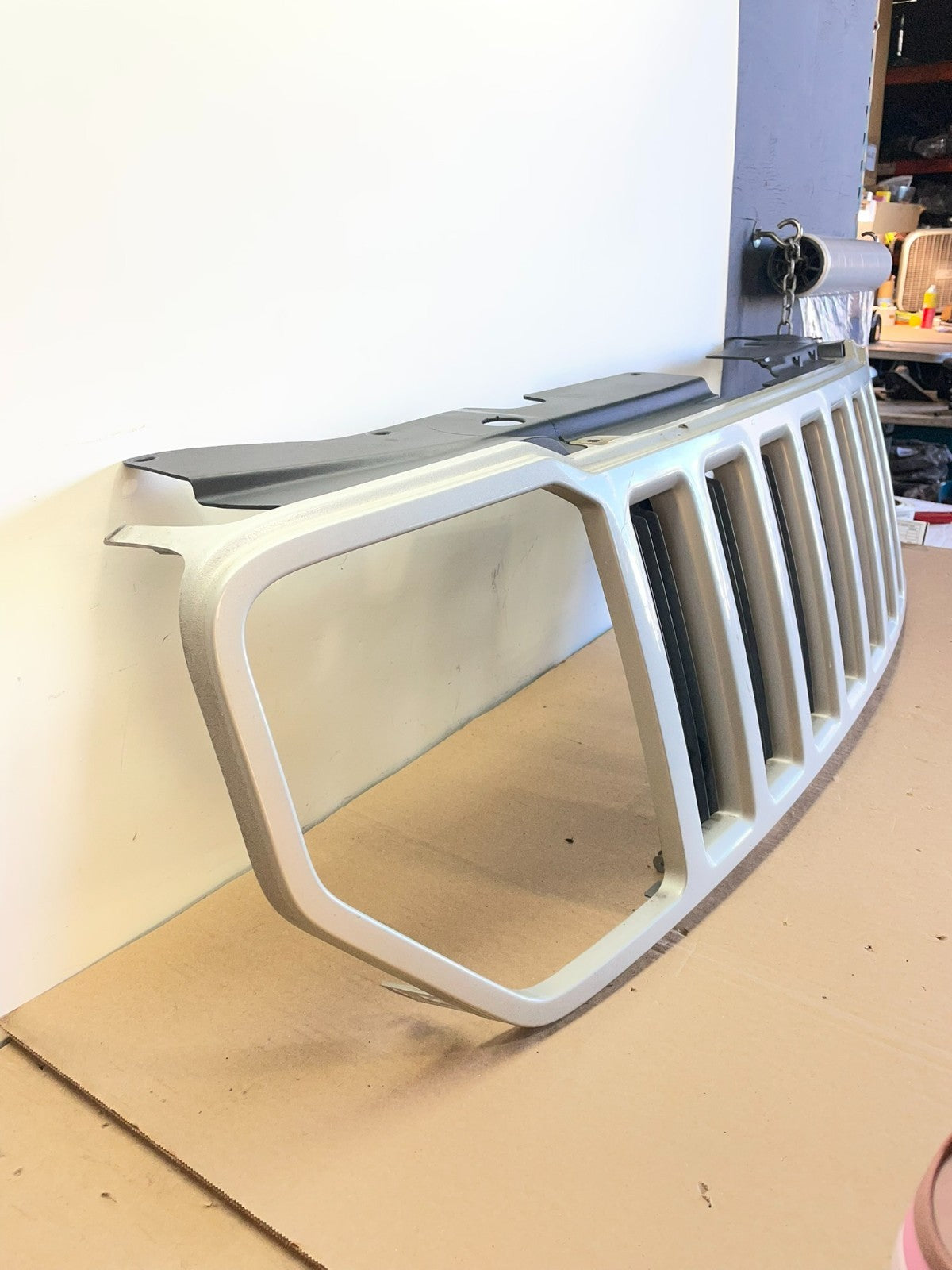2008 2009 2010 2011 2012 Jeep Liberty Front Upper Grill Grille AH0333 DG2