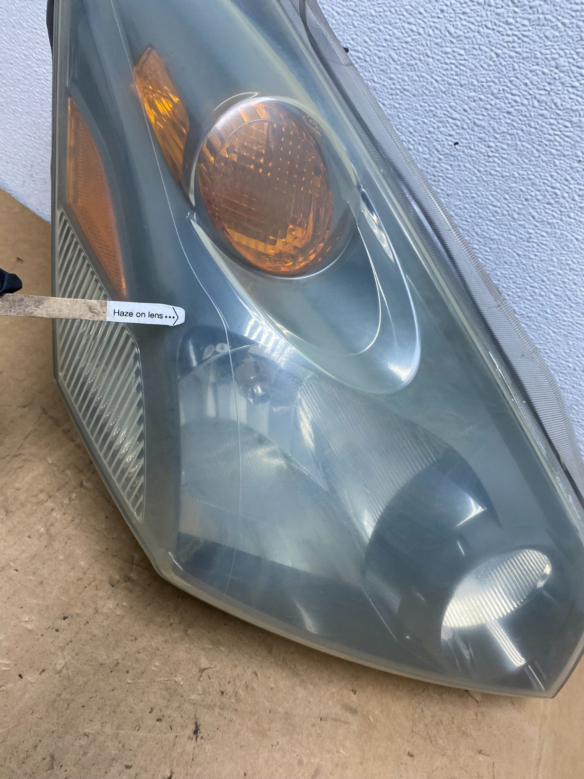 2004 to 2009 Nissan Quest Right Passenger RH Black Headlight AC8559 DW4