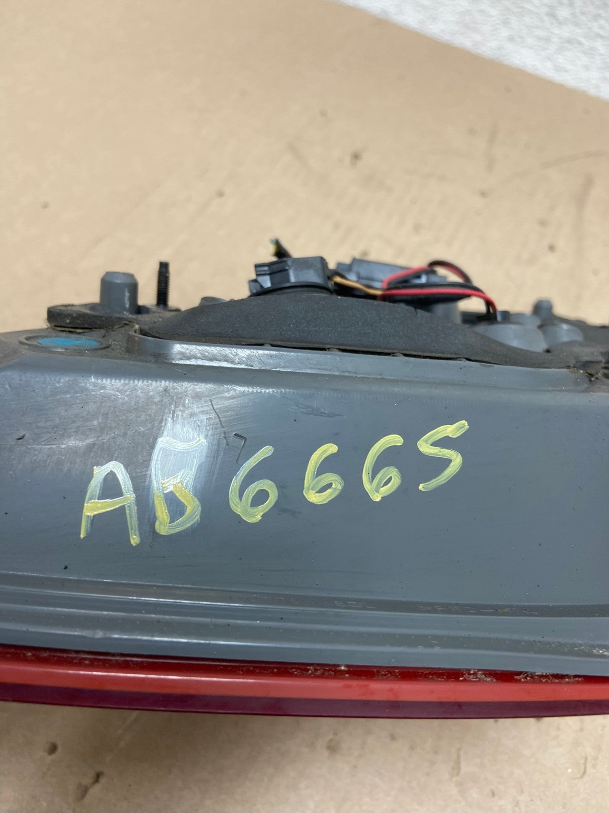 2013 to 2018 Ford Taurus Left Driver Lh Side Tail Light Inner AG6665 LK8