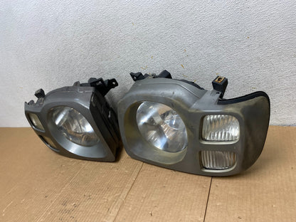 2002 2003 2004 Nissan Xterra Left+Right Side Headlights DEPO AI6519 DW1