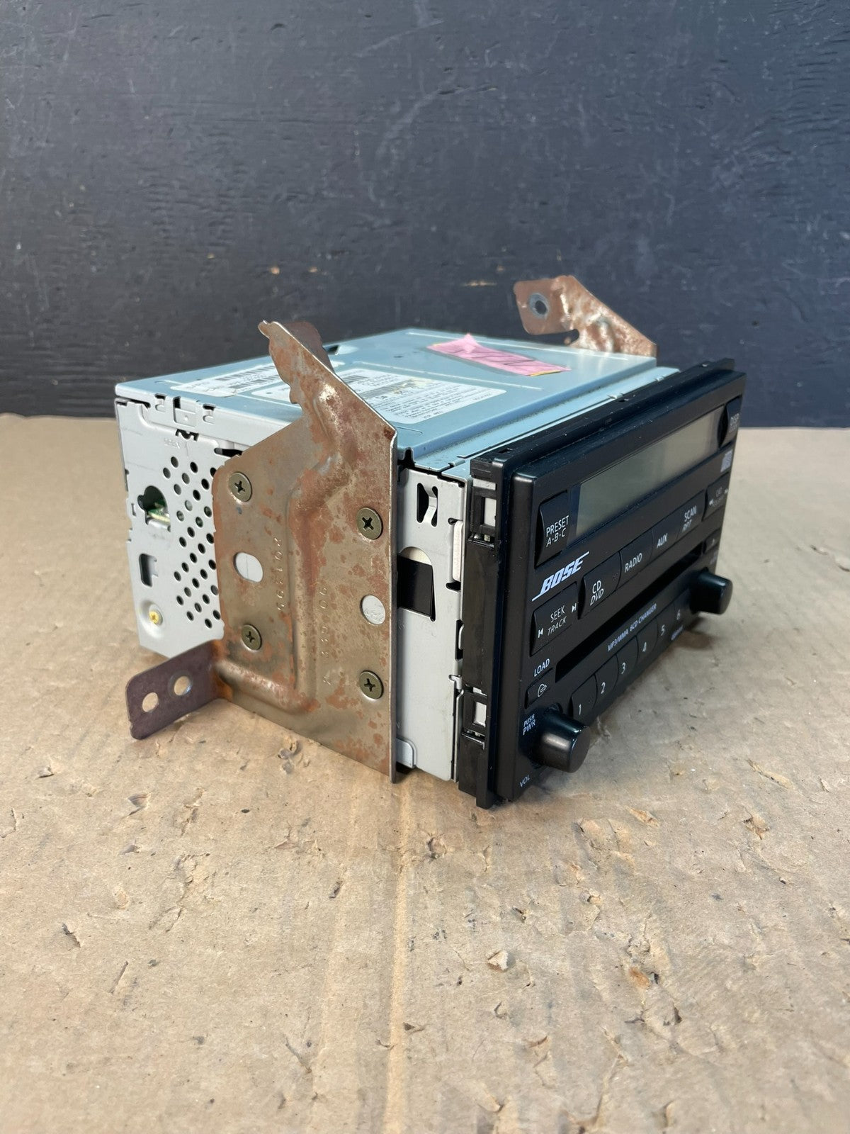 2005 - 2007 Nissan Pathfinder Am Fm Cd Player Radio Bose Receiver AD5974 DG1