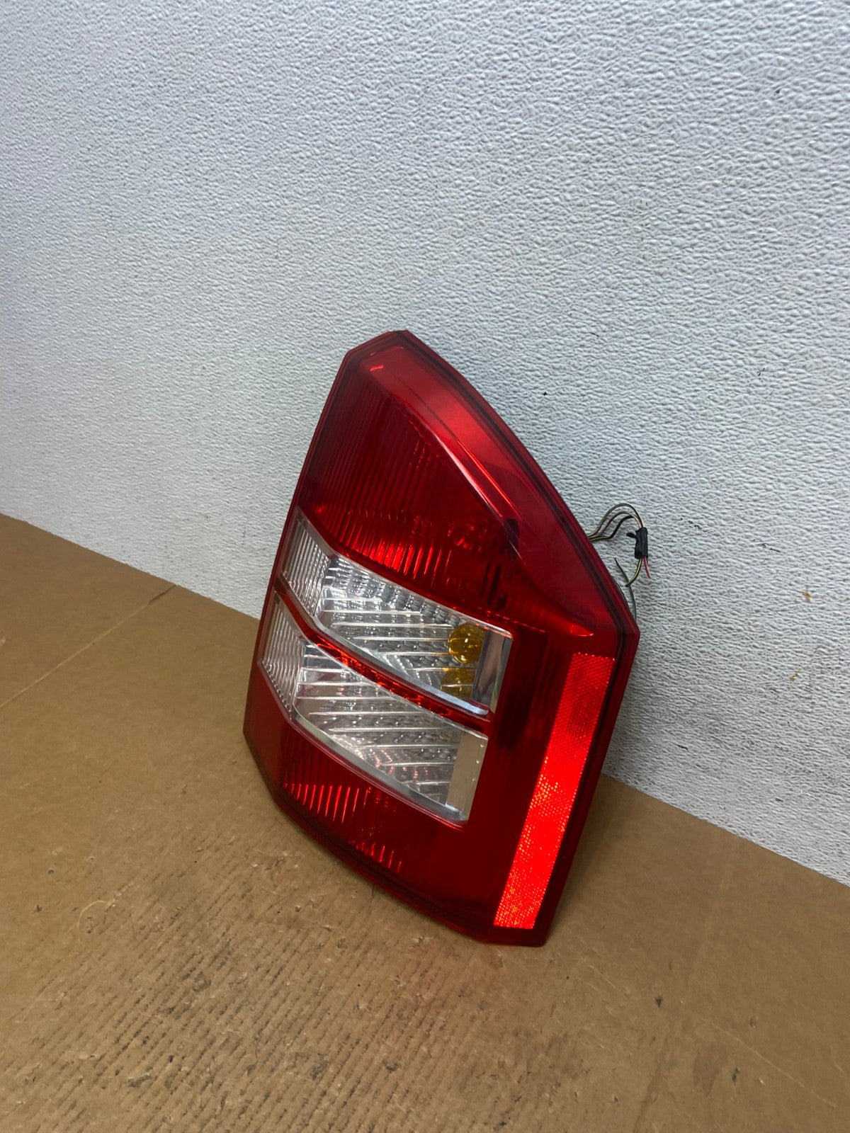 2007 2008 2009 2010 Jeep Compass Right Passenger Rh Tail Light AE0438 LK1