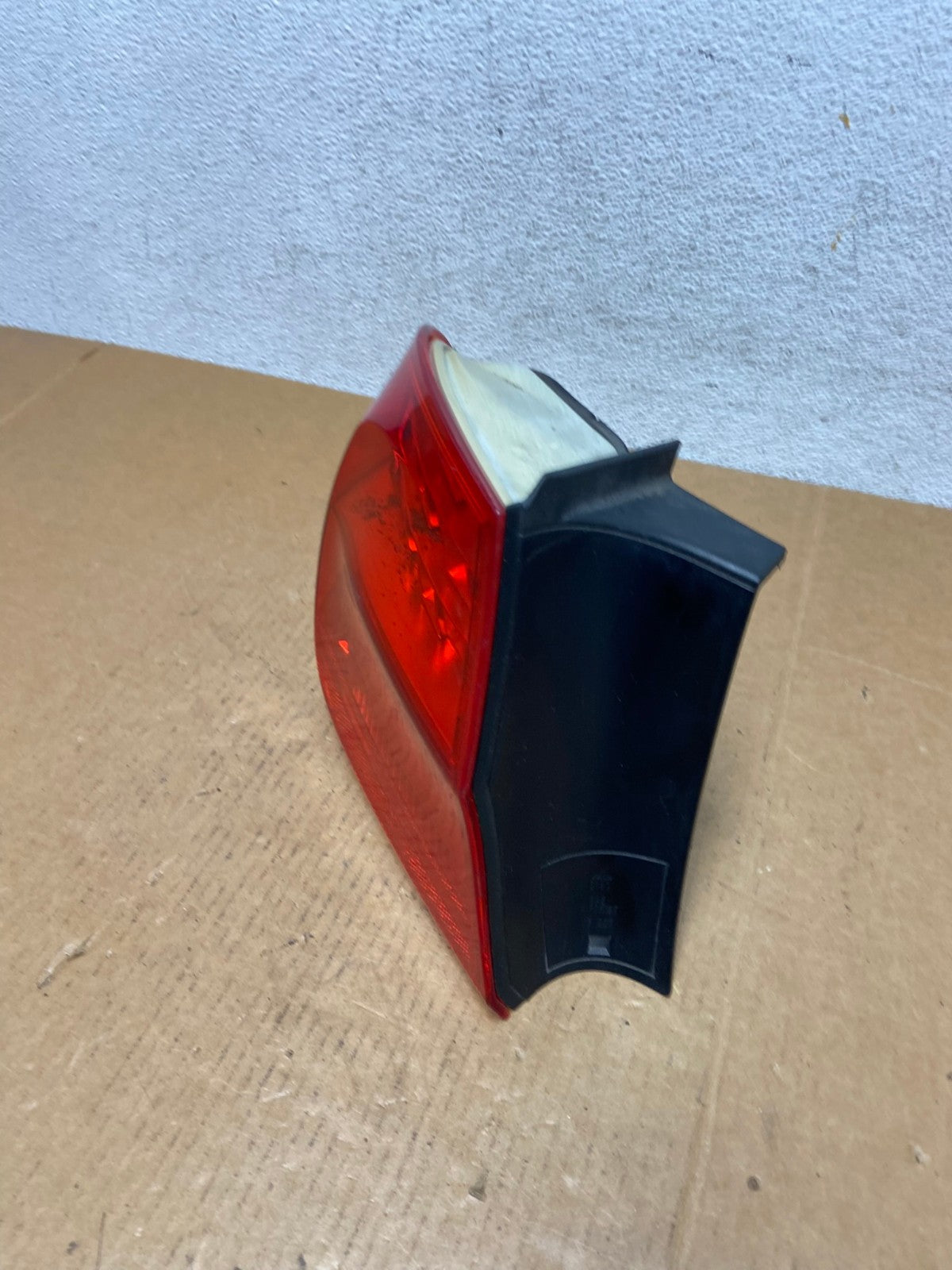 2009 2010 BMW 323i 325i 328i 335i 3 Series Left Driver Tail Light AD9153 LK1