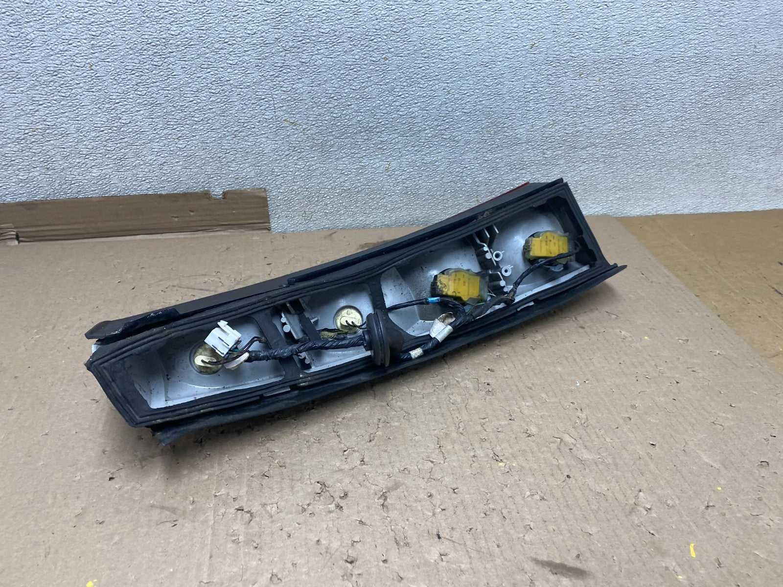 1990-1996 Chevrolet Lumina VAN Right Passenger RH Side Tail Light Oem U2336 DG9