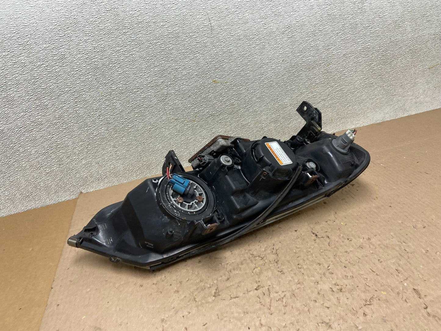 2002 to 2003 Acura TL Driver Left LH Side HID Xenon Headlight OEM Z6498 DW4