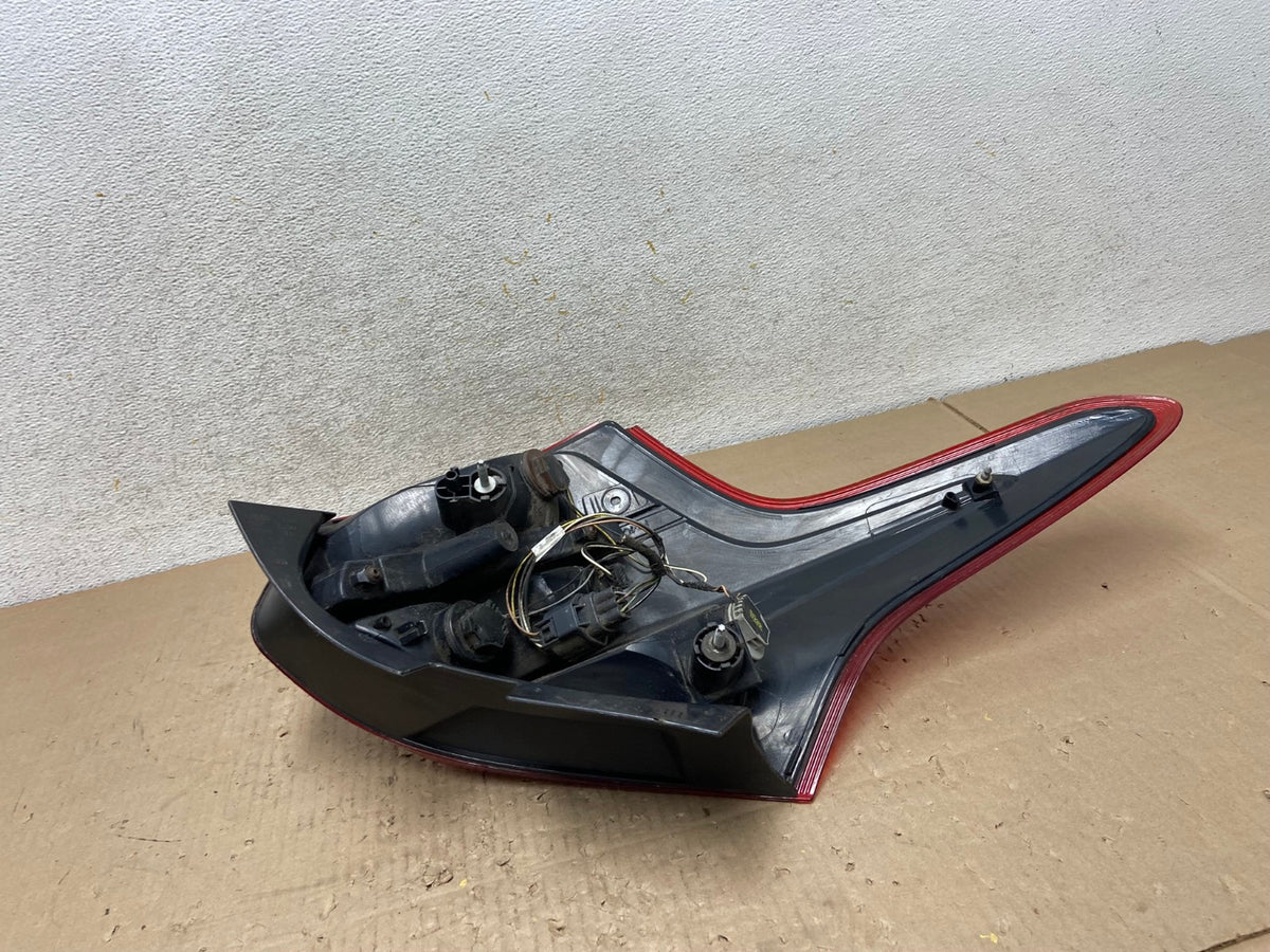 2012-2014 Ford Focus Hatchback Right Passenger Side Rh Tail Light AI2421 LK5