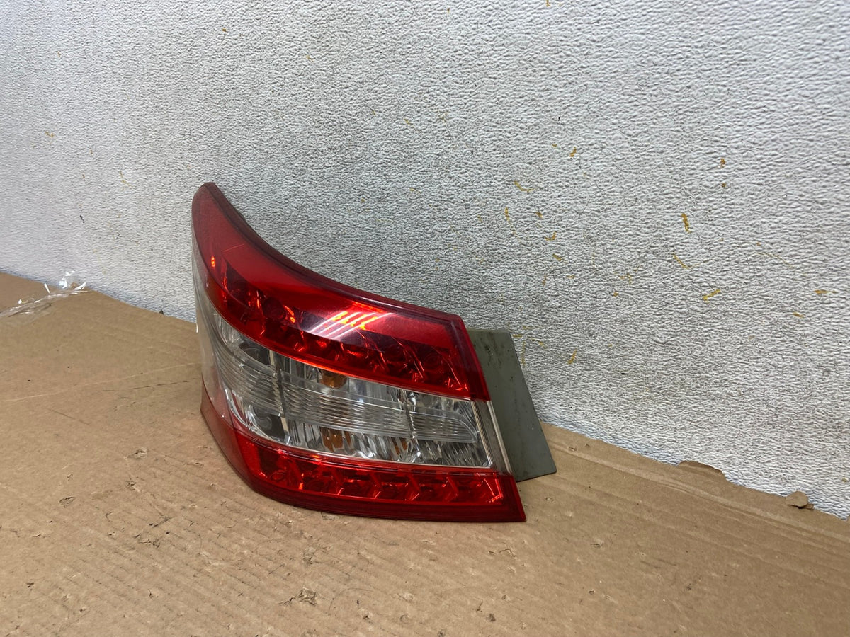 2013 2014 2015 Nissan Sentra Led Left Driver LH Side Tail Light AH8985 LK2