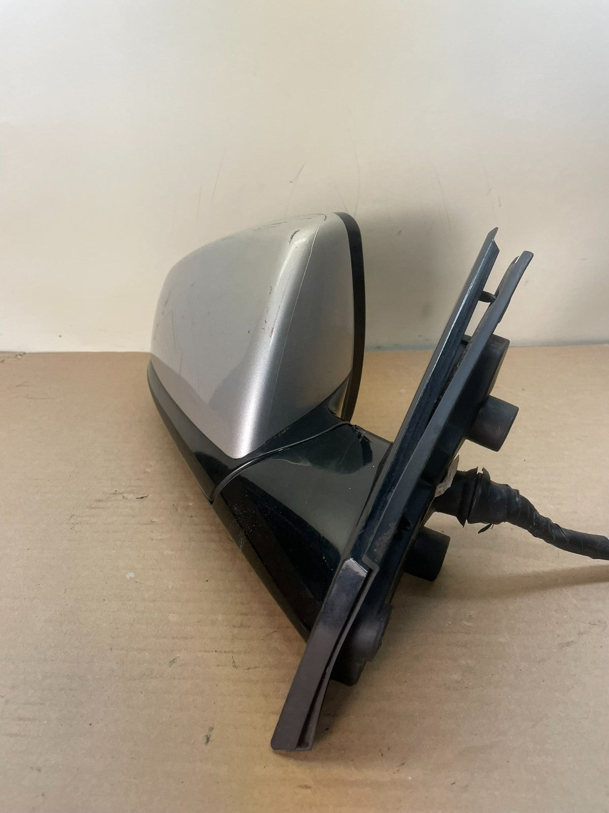 2010 to 2016 Cadillac SRX Right Passenger Rh Side Door Mirror ah8796 DG1