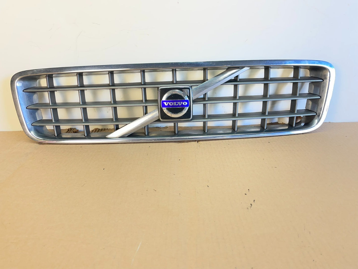2003 to 2013 Volvo XC90 Front Upper Grill Grille AG3149 DG0