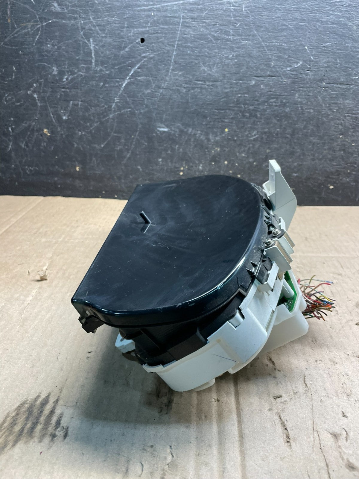 2000 to 2003 Lexus RX300 Speedometer Cluster Gauge OEM T7300 DG5