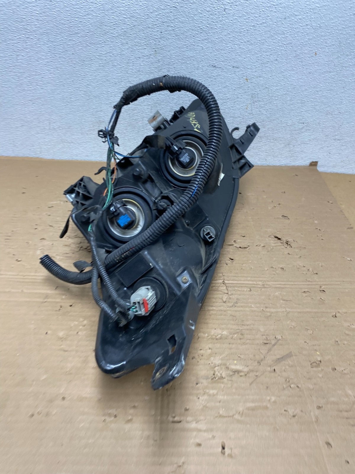 Sedan 2010 2011 2012 Nissan Altima Headlight Right Passenger Rh AD4352 DW5