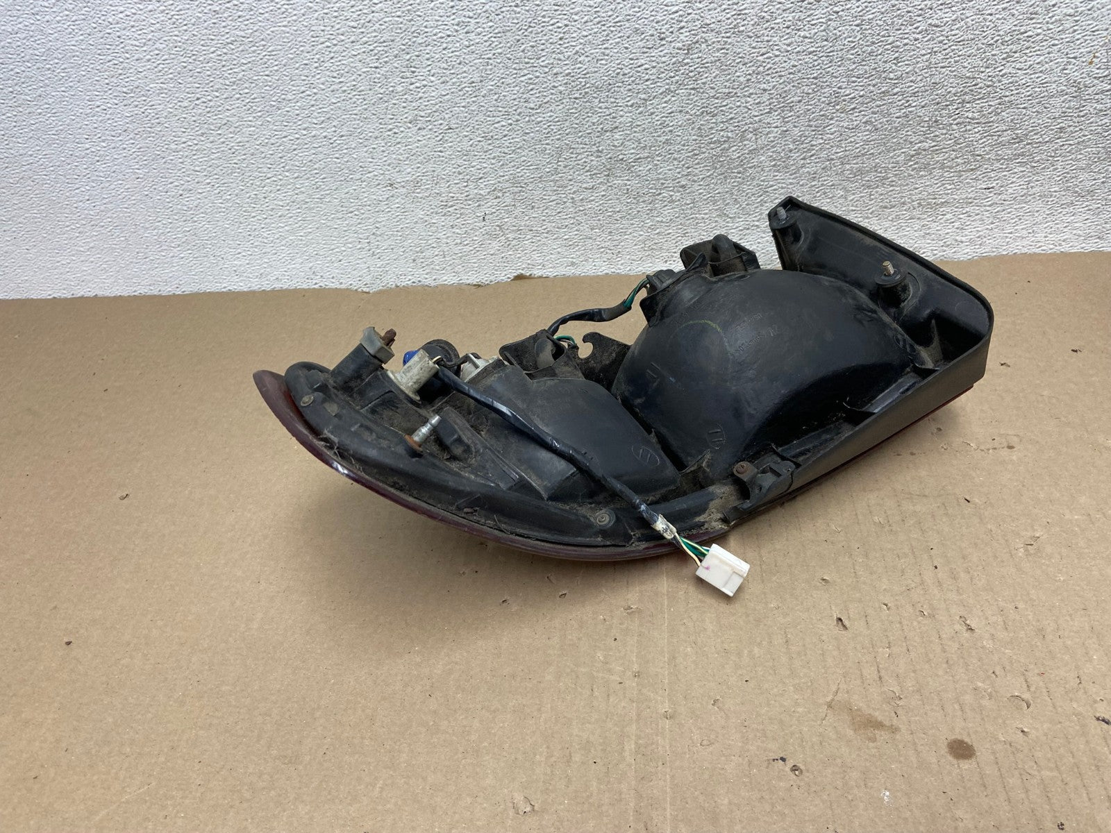 1995 - 1996 Toyota Camry Sedan Left Driver Side Lh Tail Light Lamp AG6840 LK5