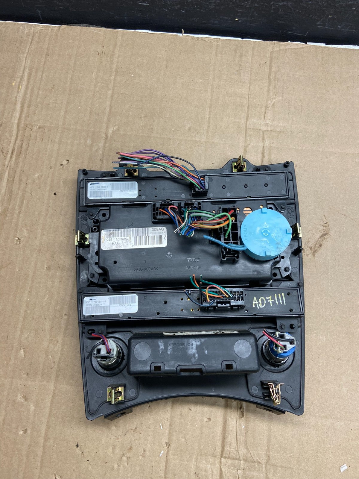 2005 2006 2007 Jeep Commander Grand Cherokee A/C Climate Control Bezel AD7111 DG5