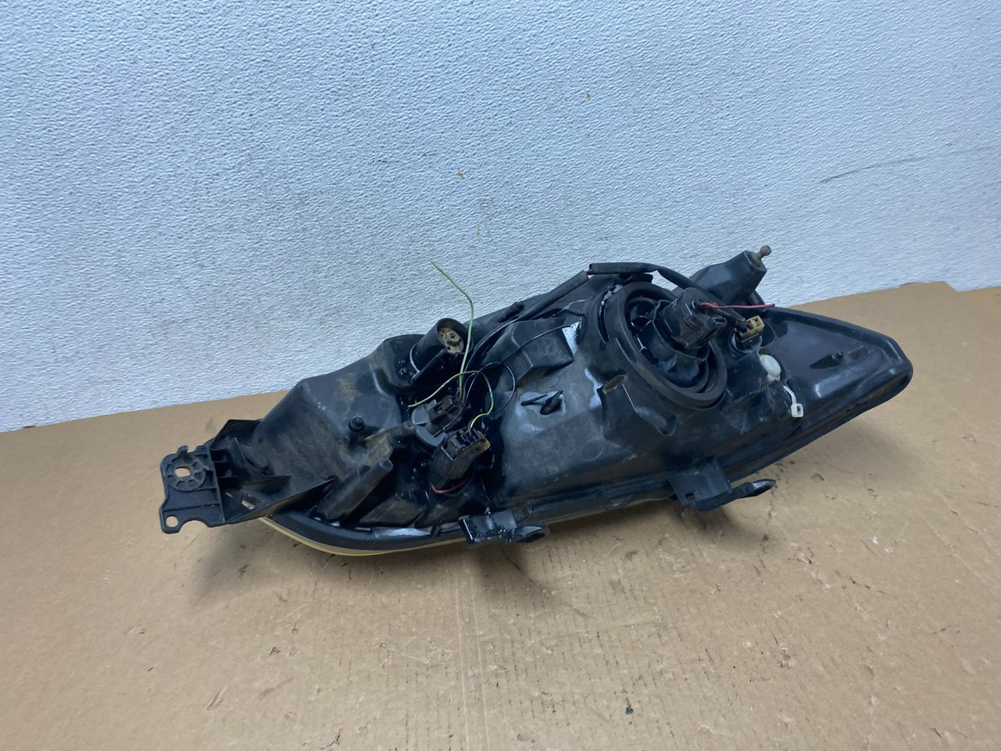 2002 - 2003 Mitsubishi Lancer Left Driver LH Side Headlight Halogen AD8039 DW5