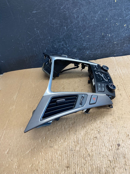 2011 - 2014 Hyundai Sonata Center Radio Climate Control Air Vent Bezel AF1608 DG1