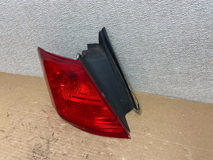 2014 to 2018 Ford Taurus Interceptor Left Driver LH Tail Light OEM AB4694 LK1