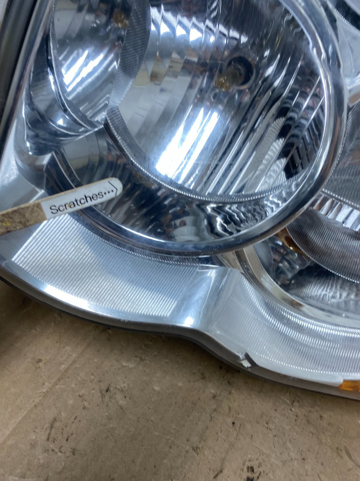 2008-2010 Jeep Grand Cherokee Left LH Driver Side Halogen Headlight AC5828 DW3