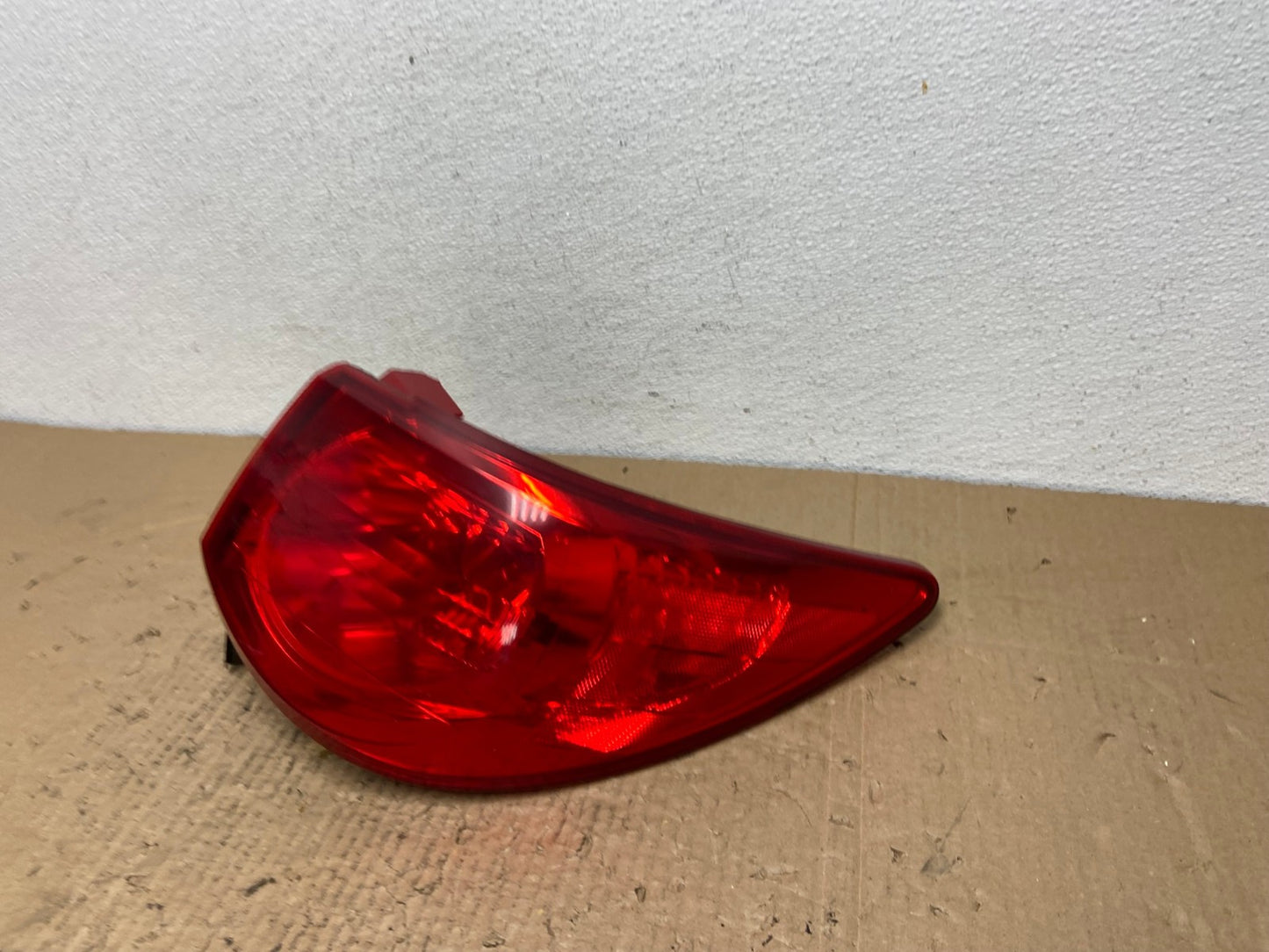 2009 2010 2011 2012 Chevrolet Traverse Right Passenger Tail Light Oem AC4114 LK1