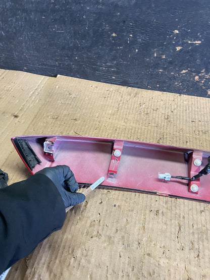2007 to 2013 Mitsubishi Outlander Rear Spoiler 3RD Brake Light OEM x0037 DG13