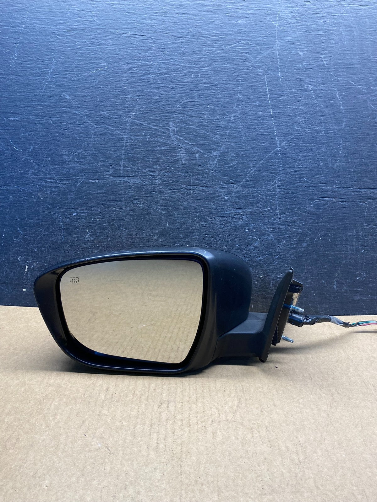 2014 to 2017 Nissan Rogue Left Driver LH W Door Mirror AG7166 DW9